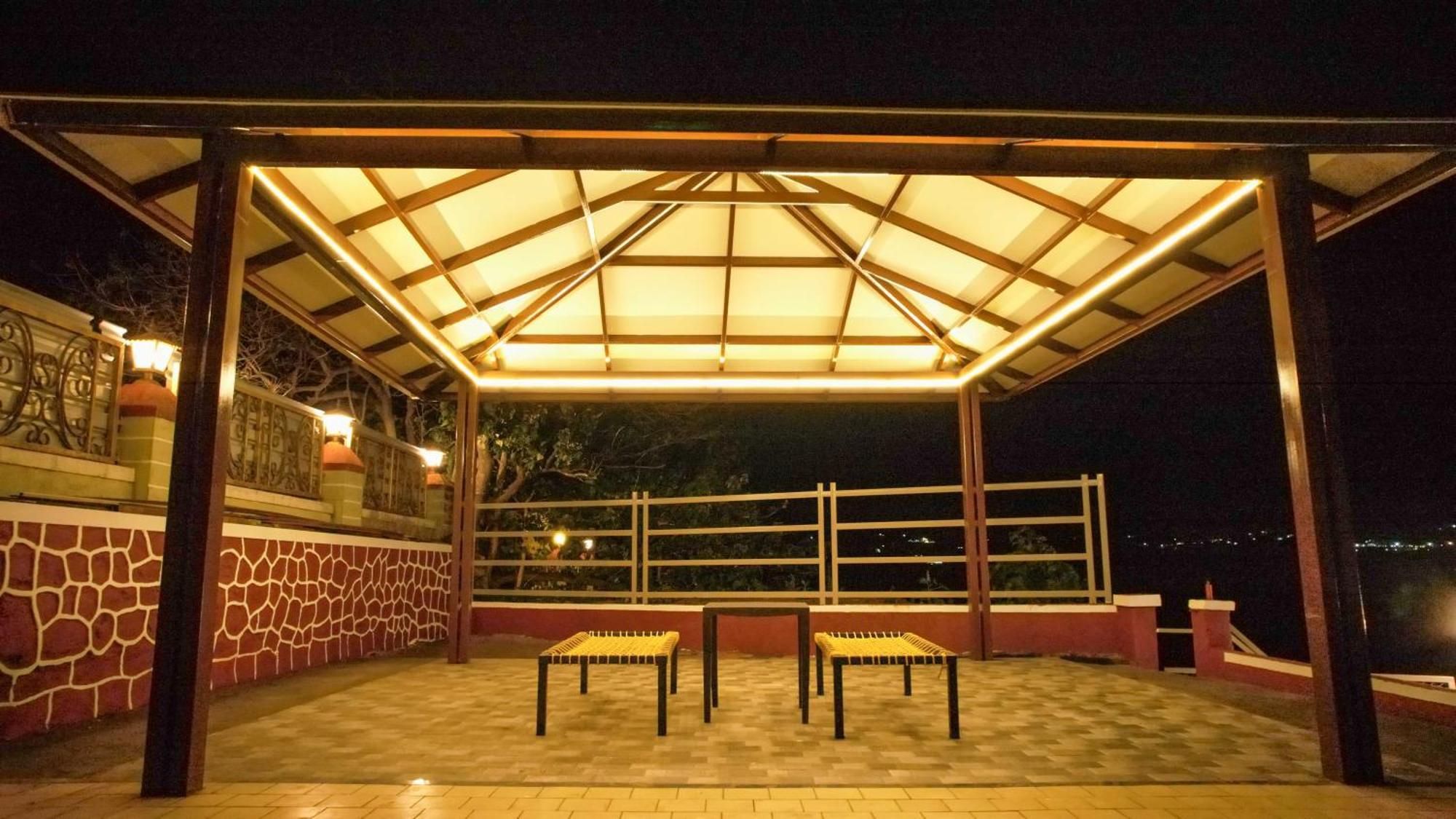 Magnum Villa Панчгани Экстерьер фото